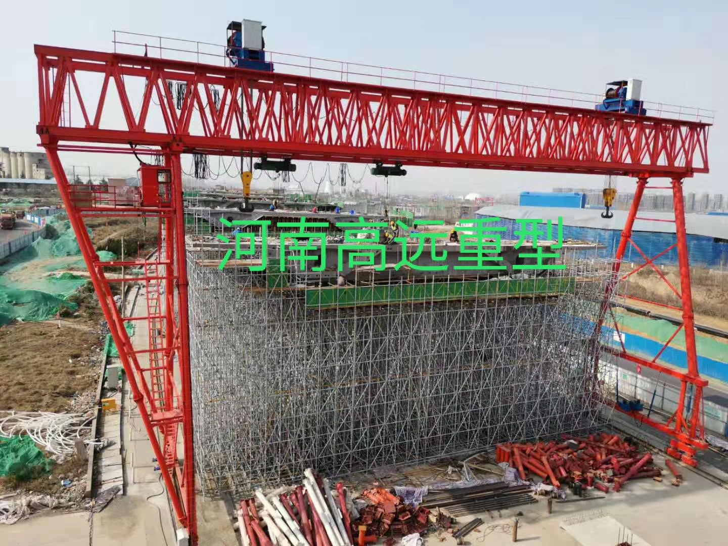 重慶勝和建筑工程有限公司拉薩提布崗項目，采購我廠ME60+60T-36M-9M-2臺，10T-36M-9M-4臺龍門吊