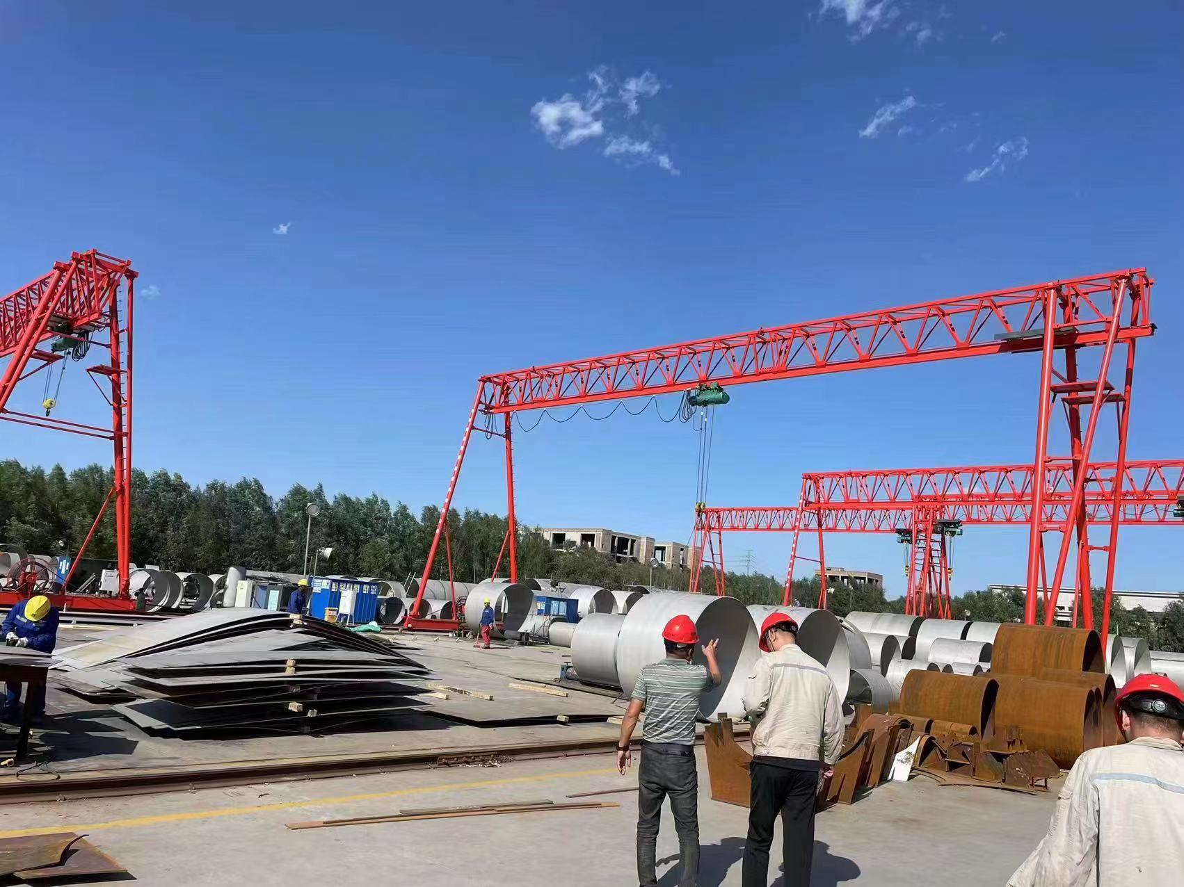 20噸龍門吊安裝時(shí)，需要注意哪些尺寸？